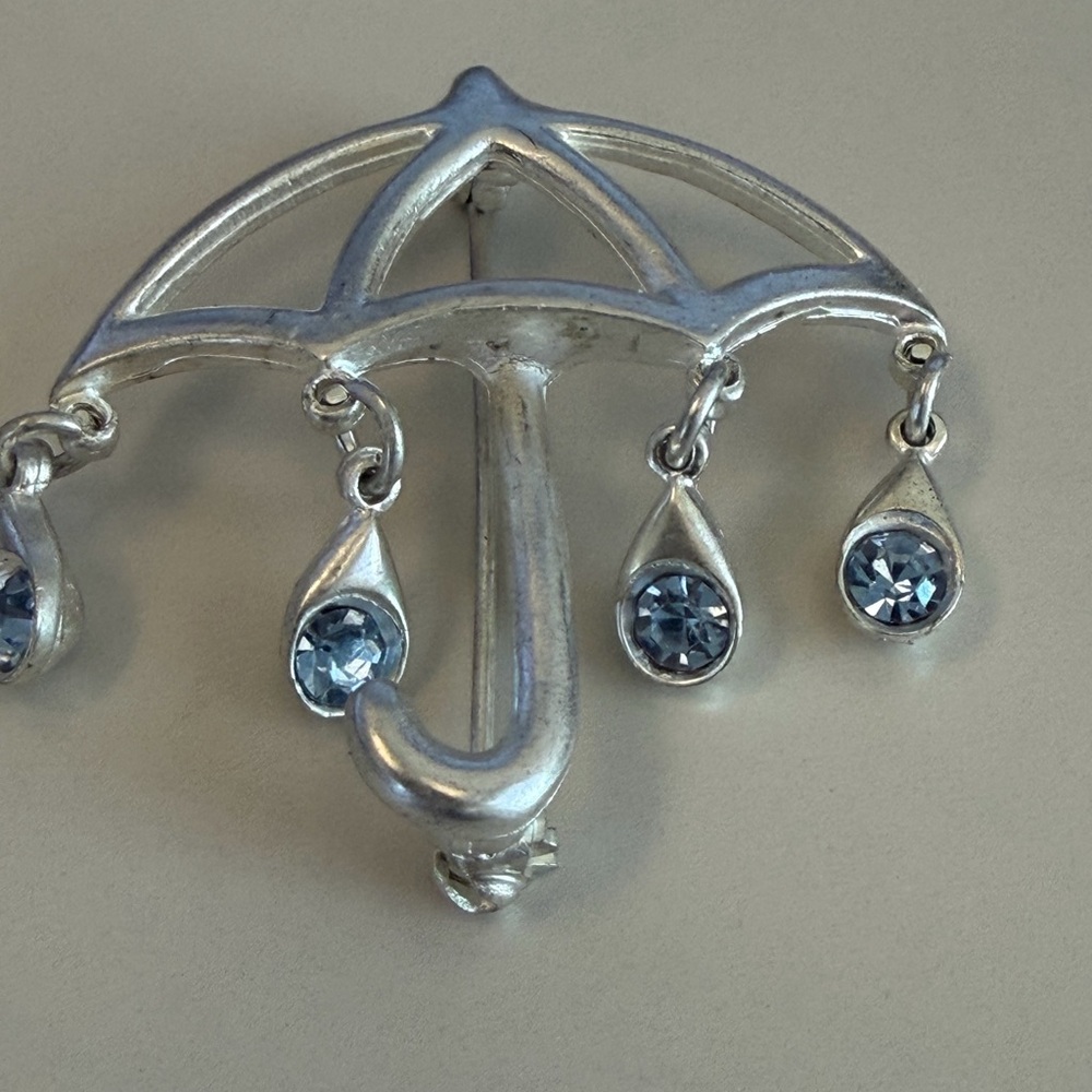 LIA Lianna Silver Umbrella Brooch with Blue Gems